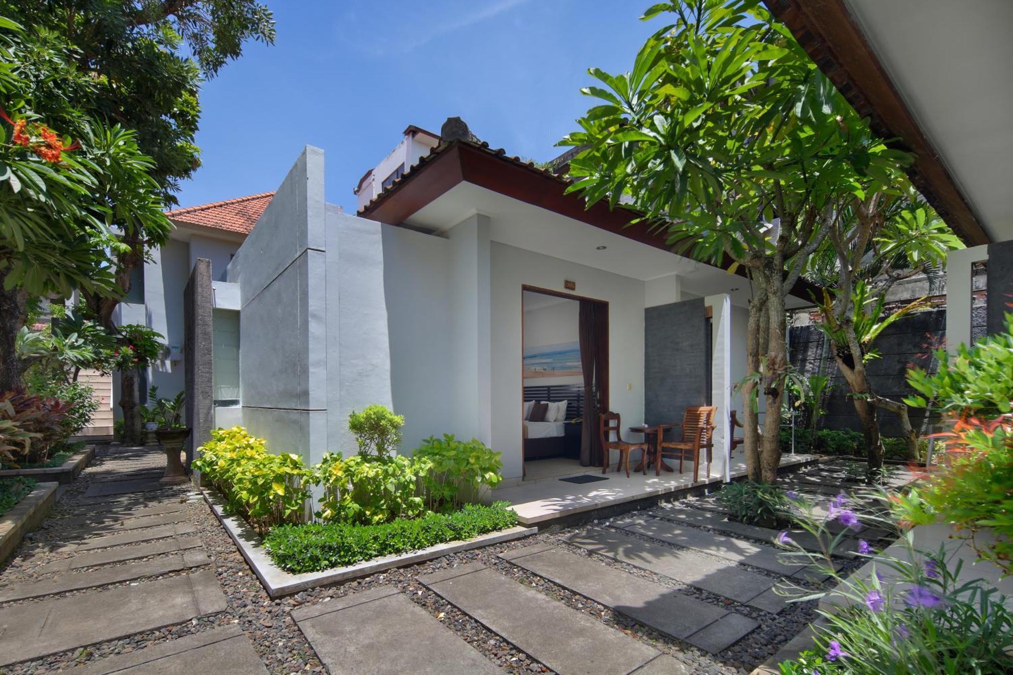 Legian Village Beach Resort - Chse Certified Eksteriør billede